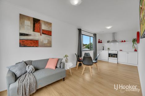 Property photo of 8 Curlew Close Melton VIC 3337