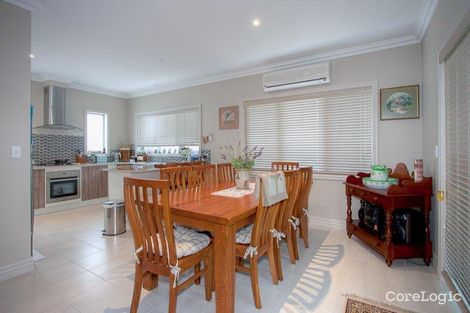 Property photo of 2/10 Howey Street Gisborne VIC 3437