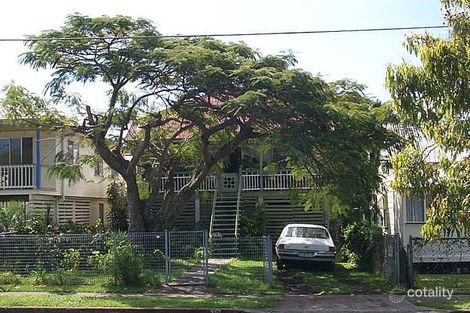 Property photo of 19 Pine Street Wynnum QLD 4178
