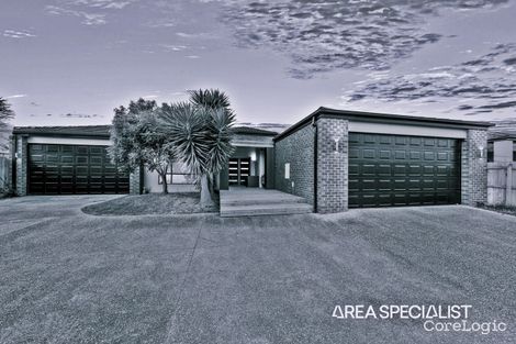 Property photo of 35 Red Gum Circuit Pakenham VIC 3810