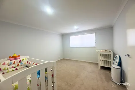 Property photo of 152 Waterhaven Boulevard Point Cook VIC 3030