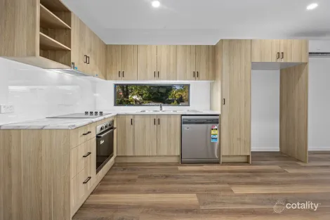 27 Carinya St, Crestmead, QLD 4132