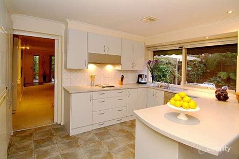 Property photo of 25 Allumba Drive St Helena VIC 3088