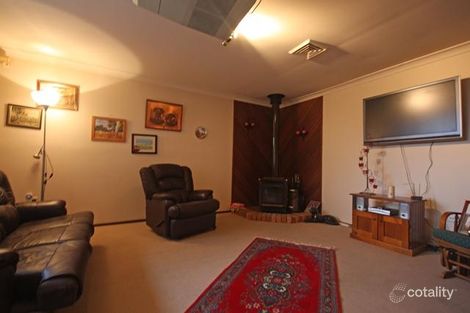 Property photo of 5 Sauternes Place Eschol Park NSW 2558