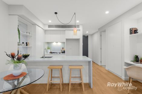 Property photo of 104/92 Hawthorn Road Caulfield North VIC 3161