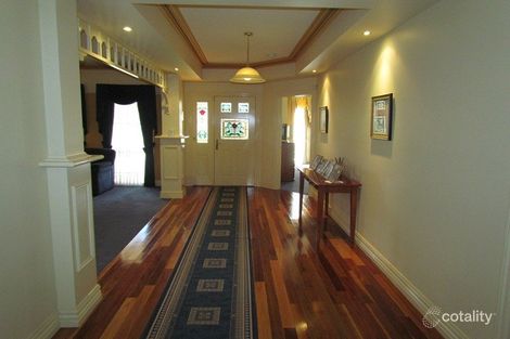 Property photo of 14 Sugarloaf Bend Brookfield VIC 3338