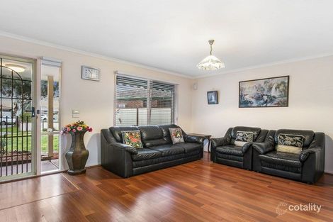 Property photo of 9 Fraser Court Cranbourne North VIC 3977