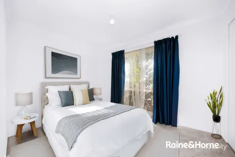 Property photo of 4/59 Clairmont Avenue Cranbourne VIC 3977