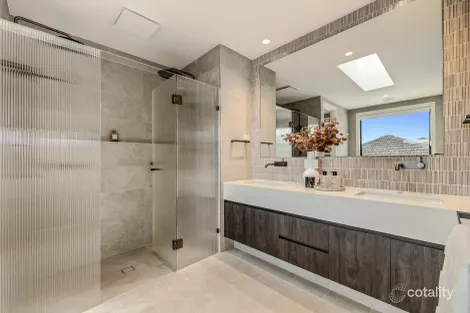 Property photo of 25 Abbeygate Street Oakleigh VIC 3166