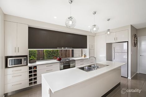 Property photo of 15 Schneider Court Middle Ridge QLD 4350