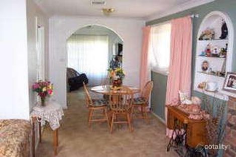 Property photo of 4 Zina Grove Mooroolbark VIC 3138