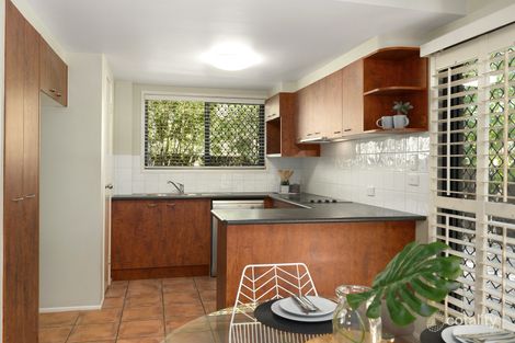 Property photo of 2/88 Bilyana Street Balmoral QLD 4171