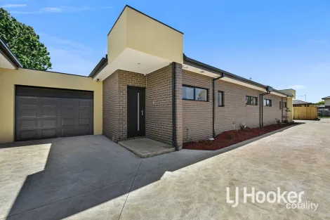 3/15 Ainsleigh Ct, Cranbourne, VIC 3977