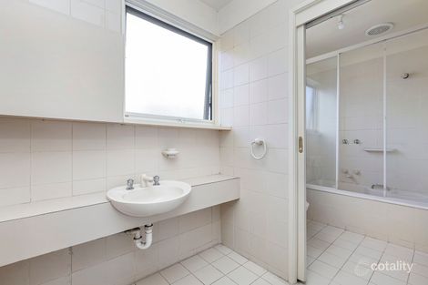 Property photo of 2/2 Auburn Grove Hawthorn East VIC 3123