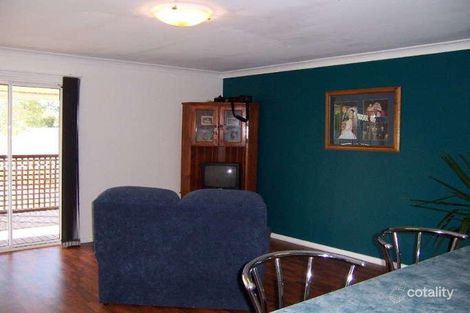 Property photo of 4 Honeysuckle Place Lake Albert NSW 2650