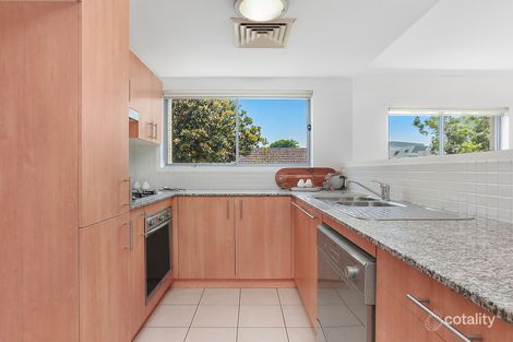 Property photo of 17/19-23 Sturdee Parade Dee Why NSW 2099