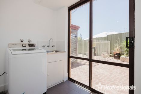 Property photo of 3 Dreyer Court Yanchep WA 6035