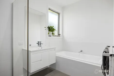 Property photo of 2/36 Mark Street Rosebud VIC 3939