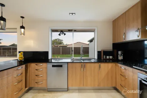 Property photo of 61 Monterey Keys Drive Helensvale QLD 4212