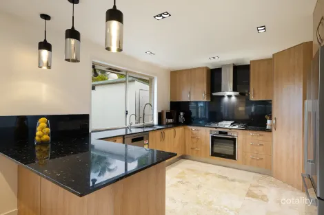 Property photo of 61 Monterey Keys Drive Helensvale QLD 4212