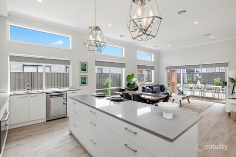 51 Bellavita Ave, Clyde, VIC 3978