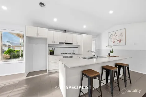 Property photo of 45 Thunderbolt Drive Cranbourne East VIC 3977