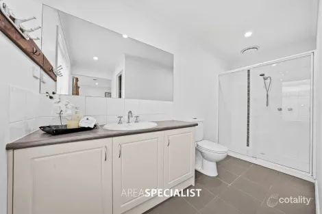 Property photo of 45 Thunderbolt Drive Cranbourne East VIC 3977