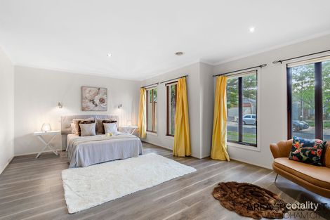 Property photo of 33 Breakwater Crescent Point Cook VIC 3030