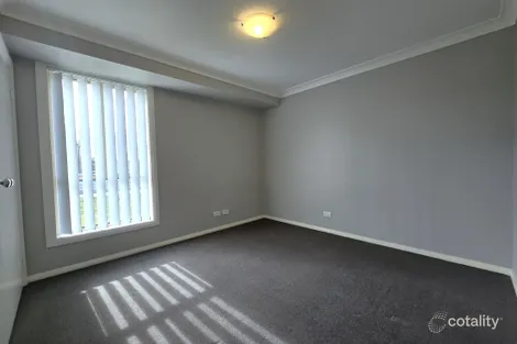 Property photo of 2 Jonquil Court Dubbo NSW 2830