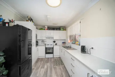 Property photo of 9 Kendall Parade Cundletown NSW 2430