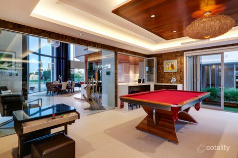 Property photo of 17 Grant Place Broadbeach Waters QLD 4218