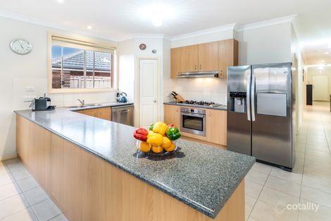 Property photo of 17 Gisborne Way Caroline Springs VIC 3023