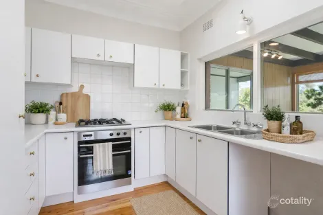 Property photo of 32 Moncrieff Drive East Ryde NSW 2113