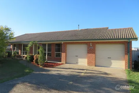 Property photo of 2/9 Horan Close Kelso NSW 2795