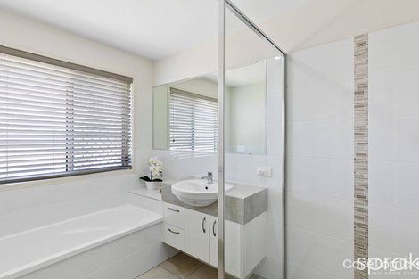 Property photo of 28 Bronte Place Urraween QLD 4655