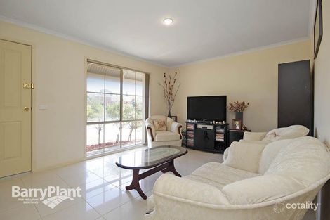 Property photo of 11 The Glade Hampton Park VIC 3976