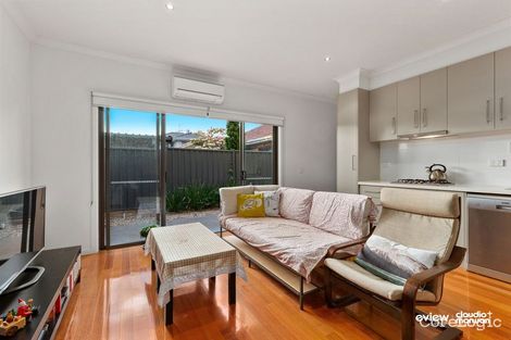 Property photo of 2/7 Rhodes Parade Pascoe Vale VIC 3044