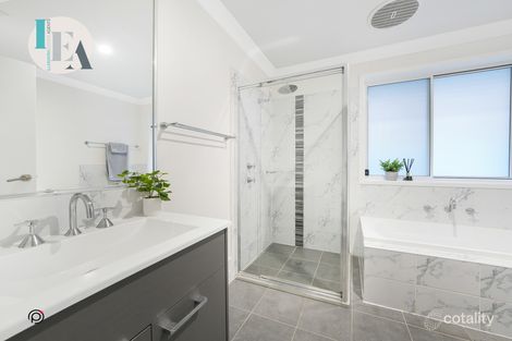 Property photo of 19 Bartlett Crescent Calderwood NSW 2527