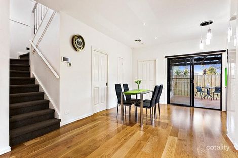 Property photo of 2/338 Warrigal Road Oakleigh South VIC 3167