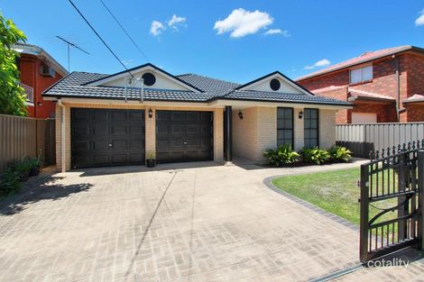 Property photo of 6 The Grove Fairfield NSW 2165