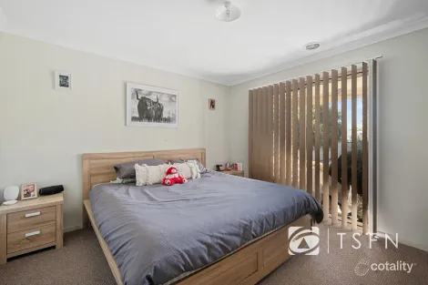 Property photo of 23 Imperial Court California Gully VIC 3556