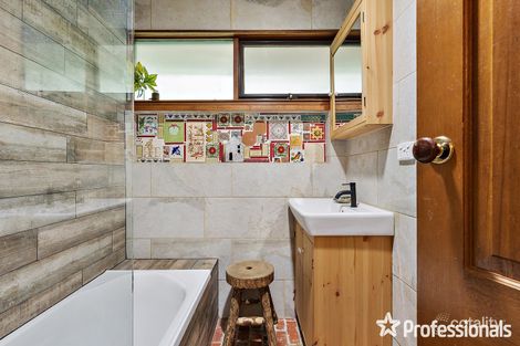 Property photo of 86 Johns Crescent Mount Evelyn VIC 3796