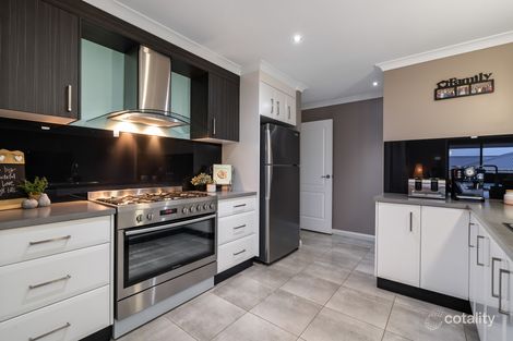 Property photo of 19 Whitton Drive Thurgoona NSW 2640