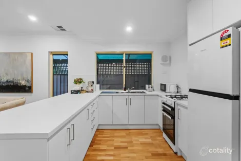 Property photo of 1 Sunset Court O'Sullivan Beach SA 5166