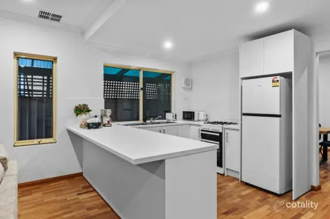 Property photo of 1 Sunset Court O'Sullivan Beach SA 5166