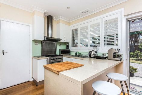 Property photo of 16 Bell Street Seddon VIC 3011