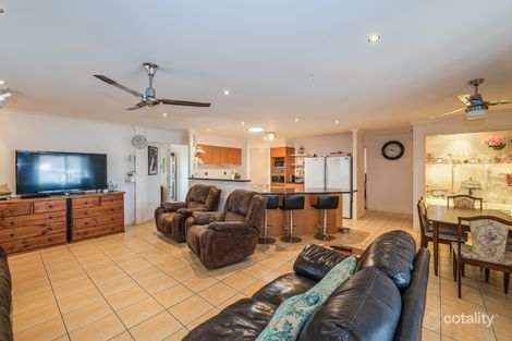 Property photo of 6 Tallow Court Sandstone Point QLD 4511