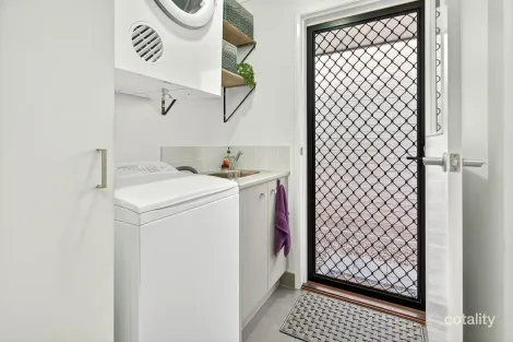 Property photo of 86 Halpine Parade Warner QLD 4500