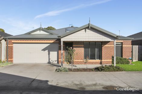 Property photo of 23 Quinella Way Pakenham VIC 3810