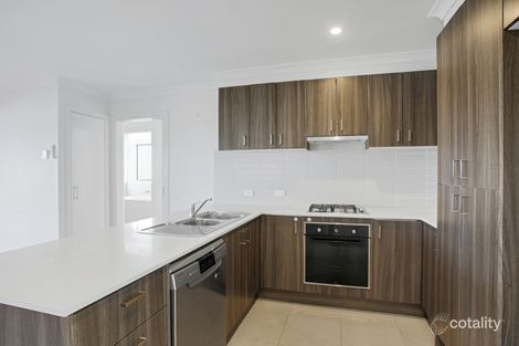 Property photo of 23 Quinella Way Pakenham VIC 3810